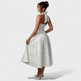 Julieta – Midi obleka s halter izrezom" could be rewritten as "Julieta – Midi obleka s halter vratnim izrezom.