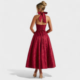 Julieta – Midi obleka s halter izrezom" could be rewritten as "Julieta – Midi obleka s halter vratnim izrezom.