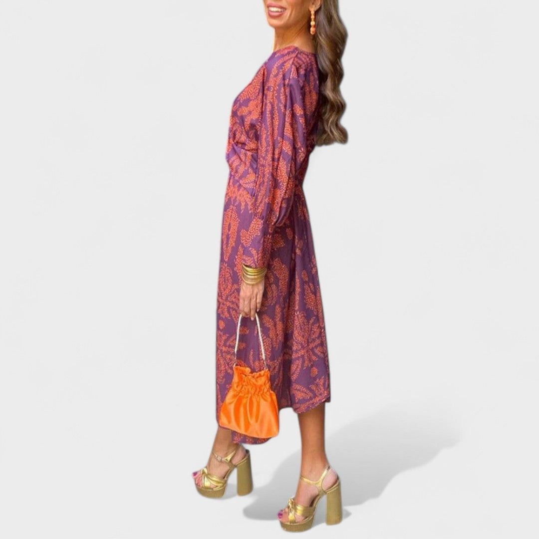 Vesna - Midi obleka z V-izrezom" can be rewritten as "Vesna - Midi Dress with V-Neck