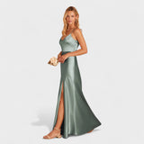 Lúcia - Dolga obleka" can be rewritten as "Lúcia - Elegant Long Dress.