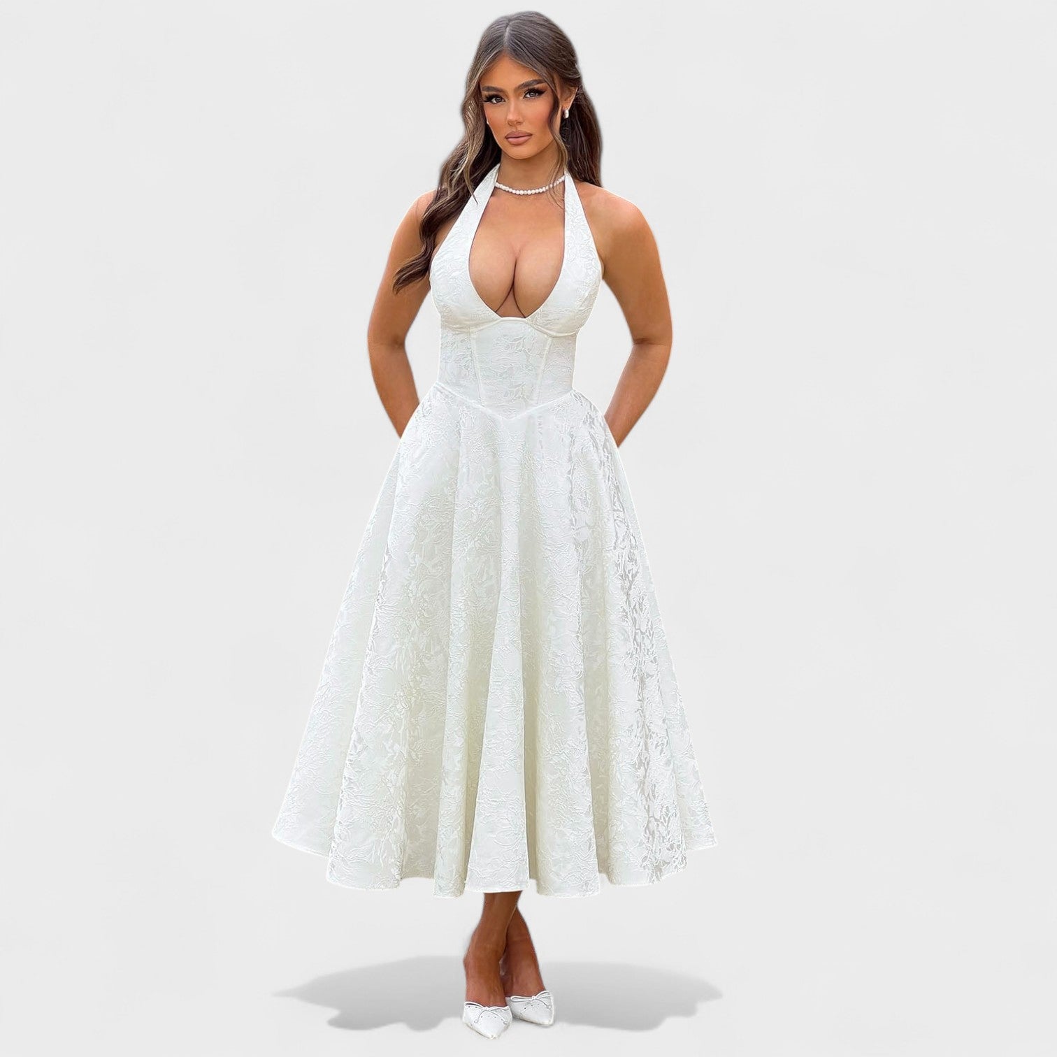 Julieta – Midi obleka s halter izrezom" could be rewritten as "Julieta – Midi obleka s halter vratnim izrezom.